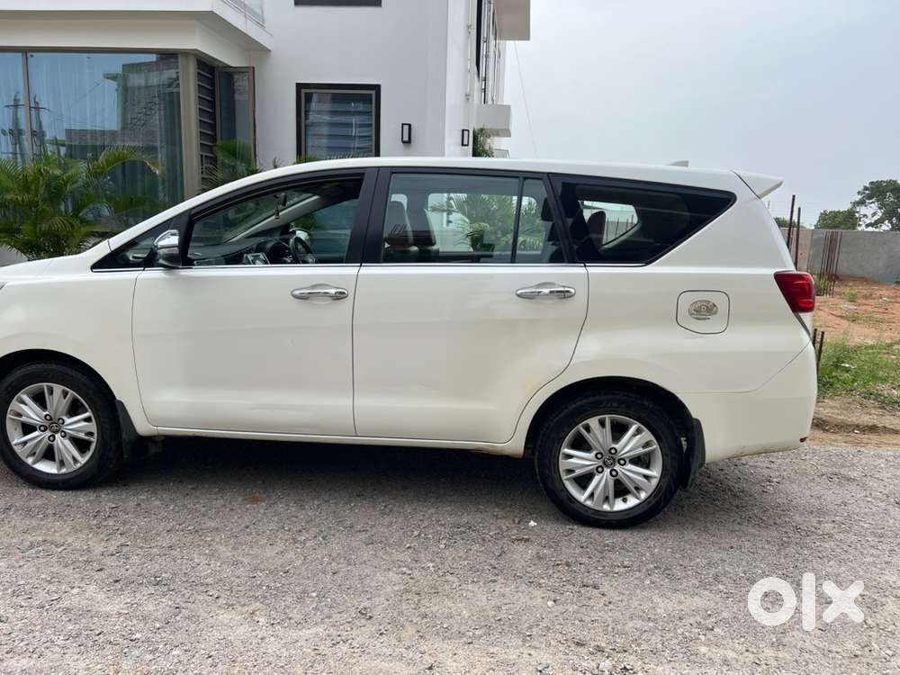 Toyota Innova Crysta 2018