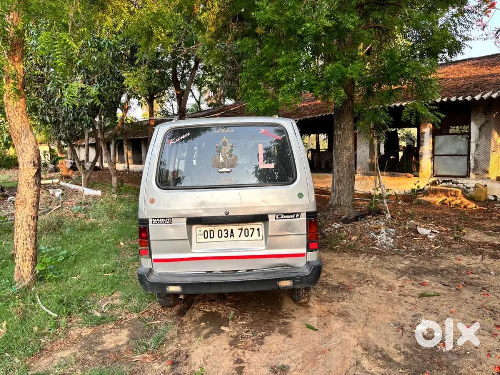 Maruti Suzuki Omni 2013 Petrol 100000 Km Driven