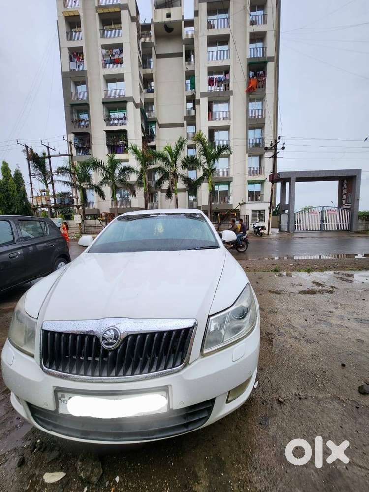 Skoda Laura