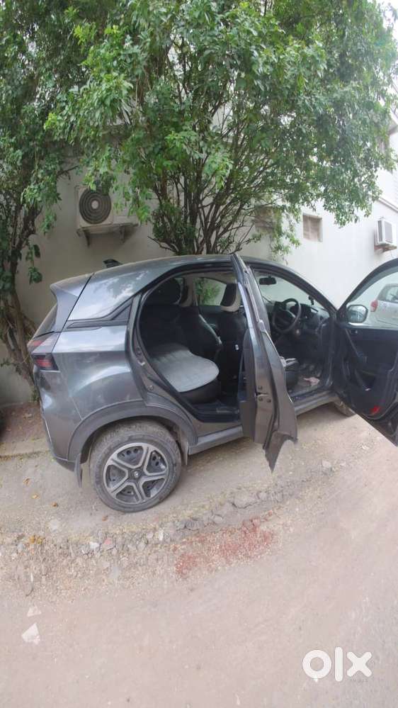 Tata Nexon Smart 1.2 Revotron Petrol 5 Mt, 2024, Petrol
