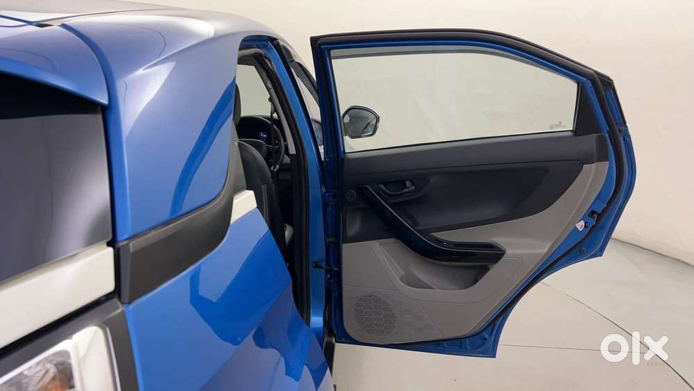 Tata Nexon 1.2 Revotron Xza Plus (l), 2018, Petrol