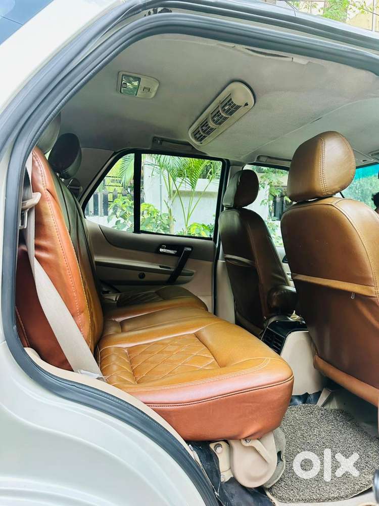 Tata Safari Storme, 2014, Petrol