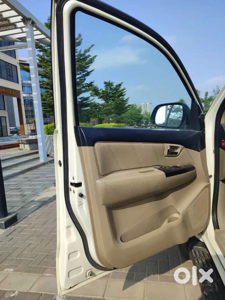 Toyota Fortuner Legender 2016