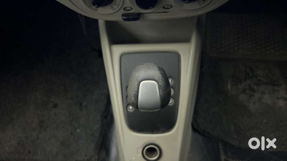 Maruti Suzuki Alto K10 1.0 Vxi Amt, 2016, Petrol