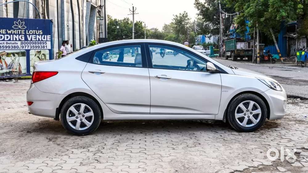 Hyundai Verna 1.6 Ex Vtvt, 2012, Petrol