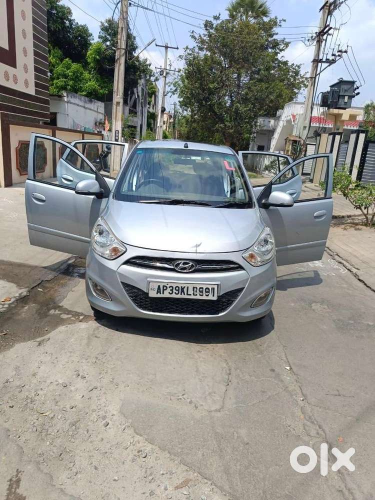 Hyundai I10 Amt Petrol 43500 Km Driven