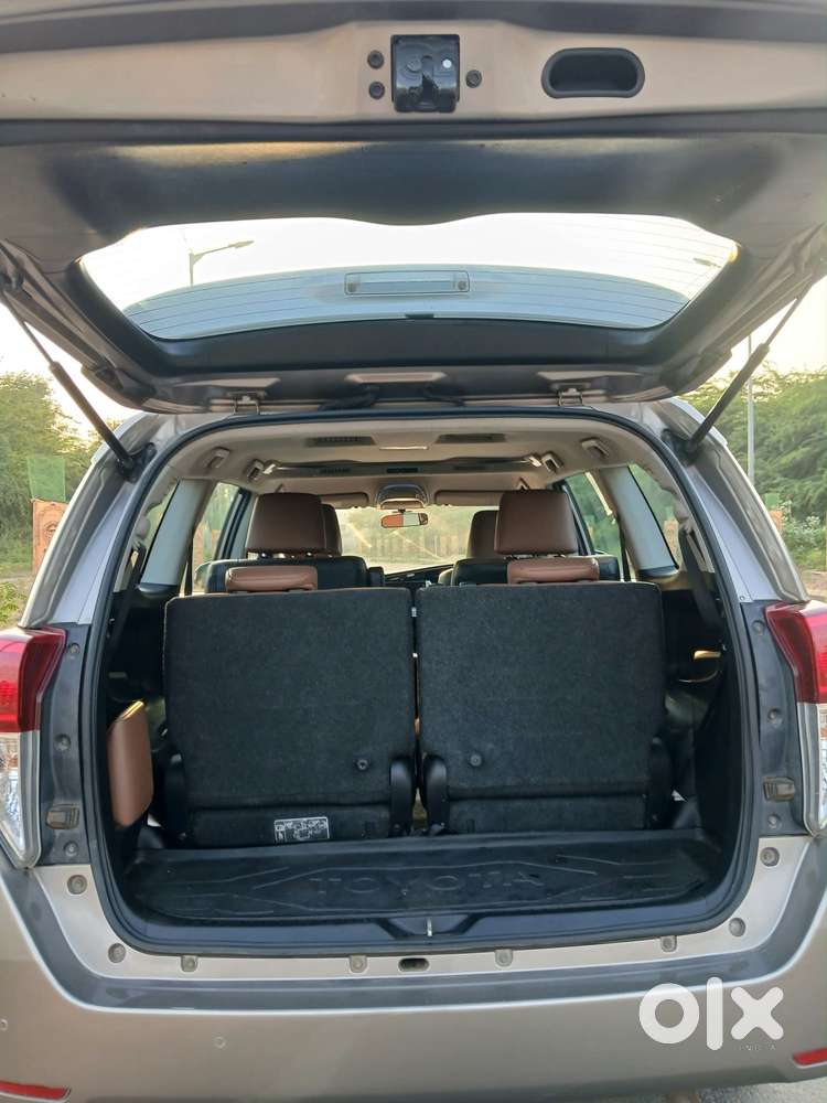 Toyota Innova Crysta [2020-ongoing] 2.4 Zx At 7 Str, 2022, Diesel
