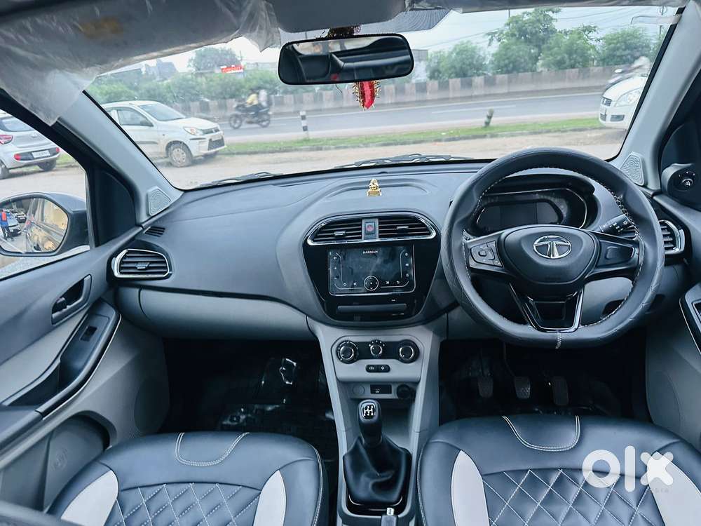 Tata Tiago 1.2 Revotron Xt (o), 2023, Petrol
