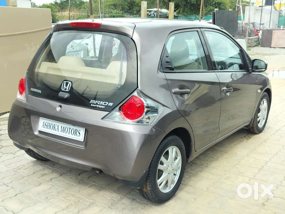 Honda Brio V Mt, 2012, Petrol