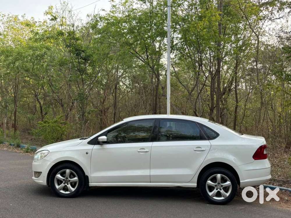 Skoda Rapid 1.5 Tdi Cr Elegance Plus, 2013, Diesel