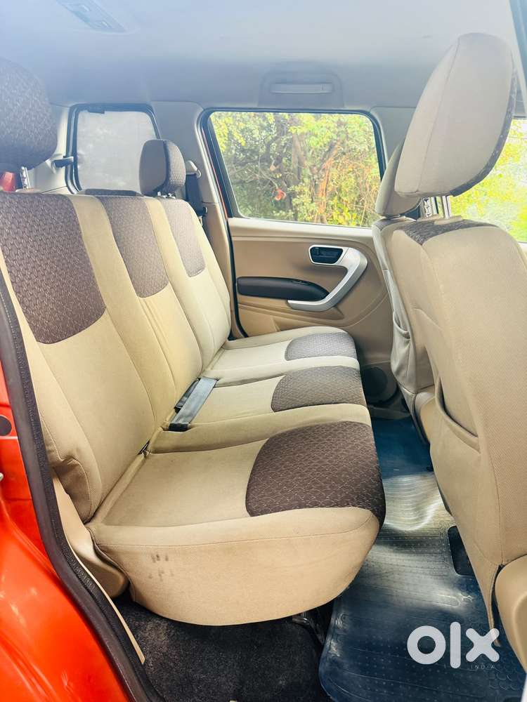 Mahindra Tuv 300 Mhawk100 T8, 2017, Diesel