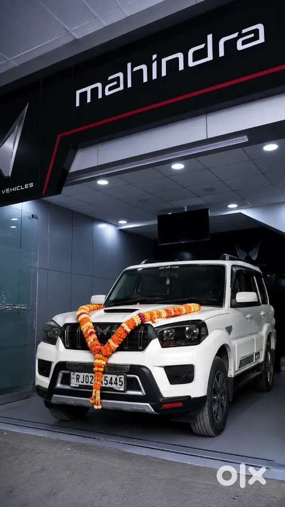Rental Mahindra Scorpio 2018 Diesel Manual