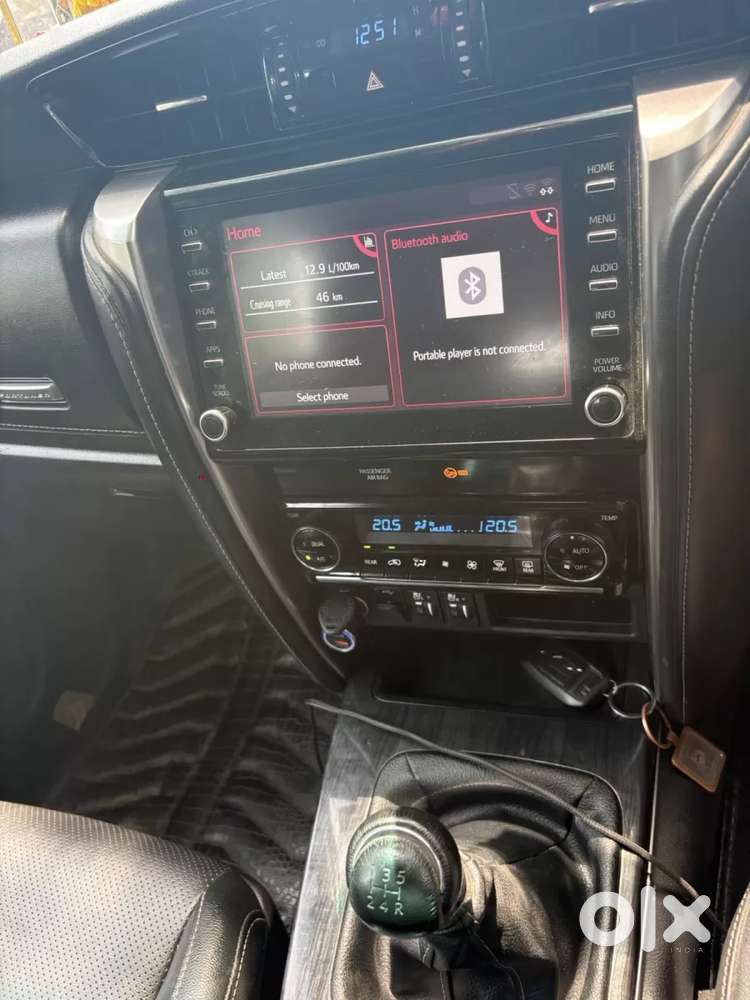 Toyota Fortuner, 2023, Petrol