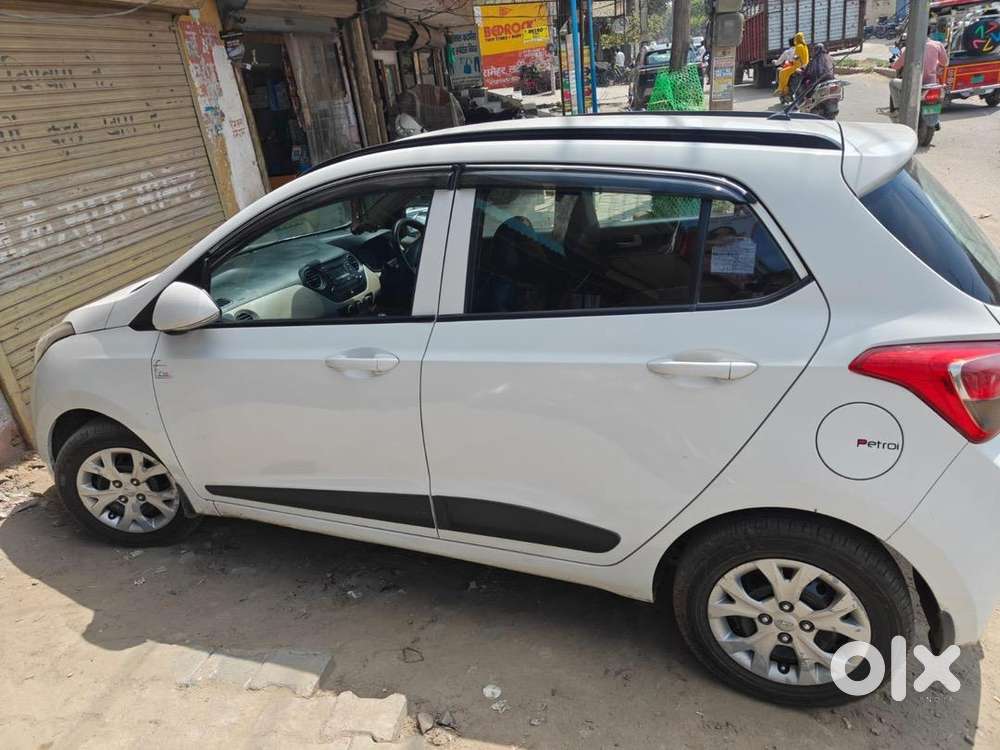 Hyundai Grand I10 2016 Petrol Well Maintained