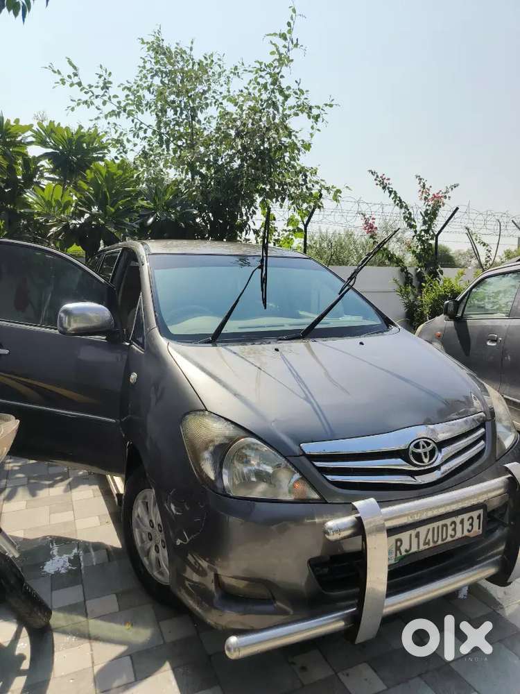 Toyota Innova 2.5 V