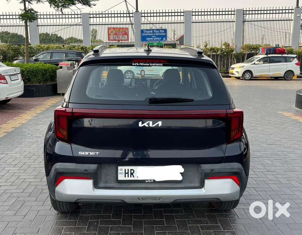 Kia Sonet 2025 Petrol Well Maintained
