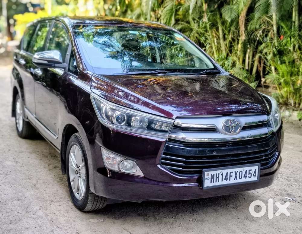 Toyota Innova Crysta 2.8 Zx At 7 Seater, 2016, Diesel