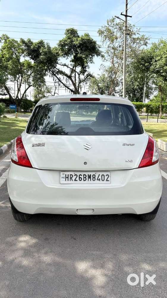 Maruti Suzuki Swift Lxi Option, 2011, Petrol