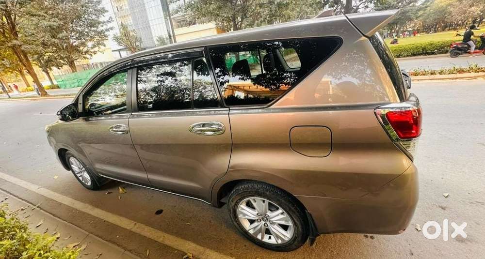 Toyota Innova Crysta Zx 2.4 Diesel 7 Seater, 2016, Diesel