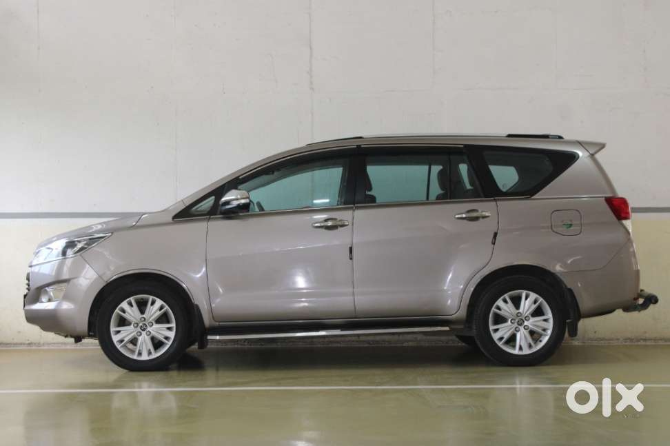 Toyota Innova Crysta 2.8 Z, 2016, Diesel