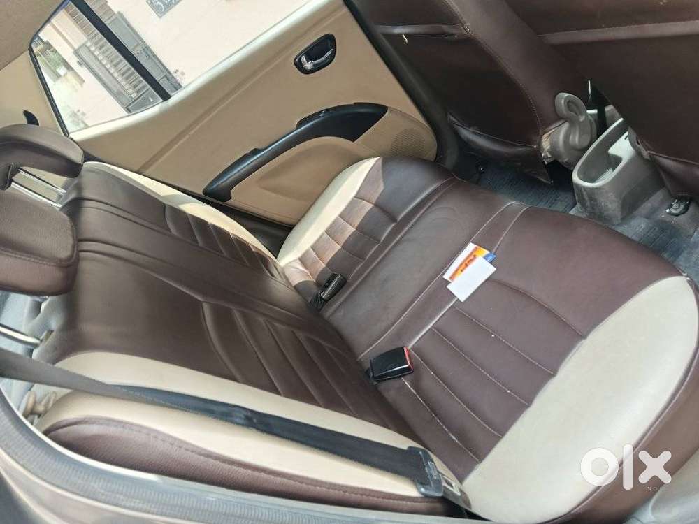 Hyundai I10 Sportz At, 2011, Petrol