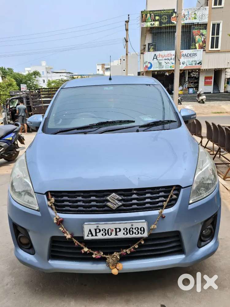 Maruti Suzuki Ertiga Zxi Petrol Version