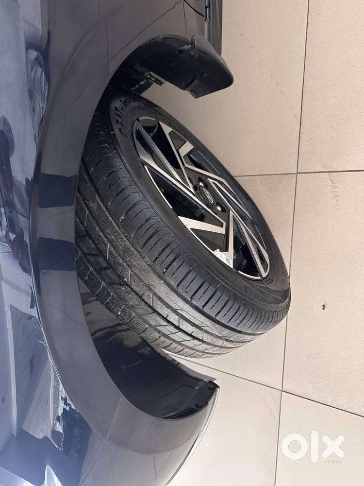 Hyundai New I20 1.2 Asta (o) Ivt, 2024, Petrol