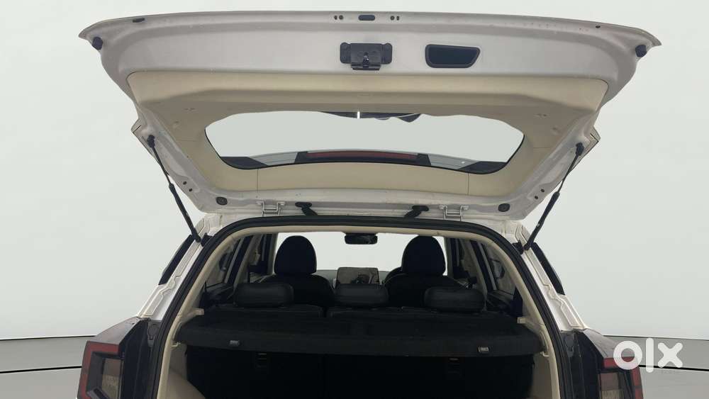 Mahindra Xuv 3xo Ax5l 1.2 Petrol At, 2024, Petrol