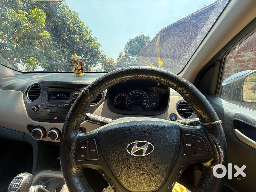 Grand I10 Asta Top Model Petrol