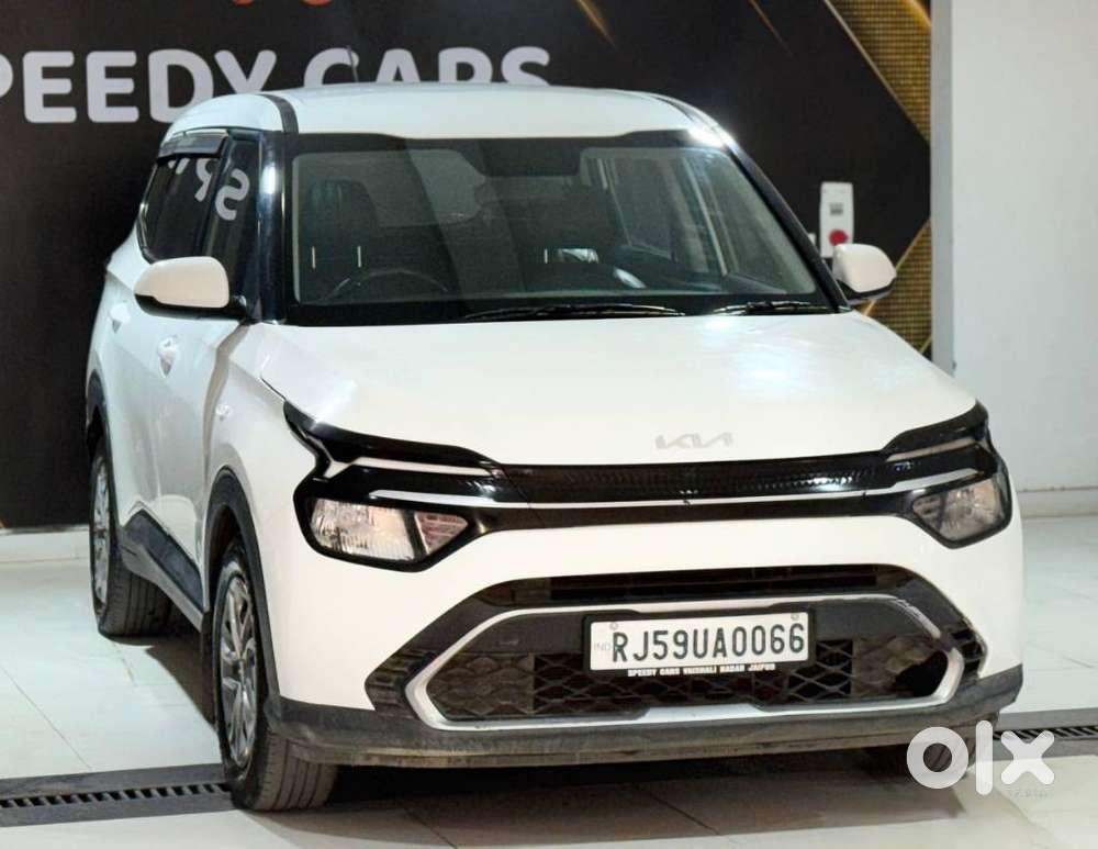 Kia Carens D1.5 6mt Premium 07, 2023, Diesel