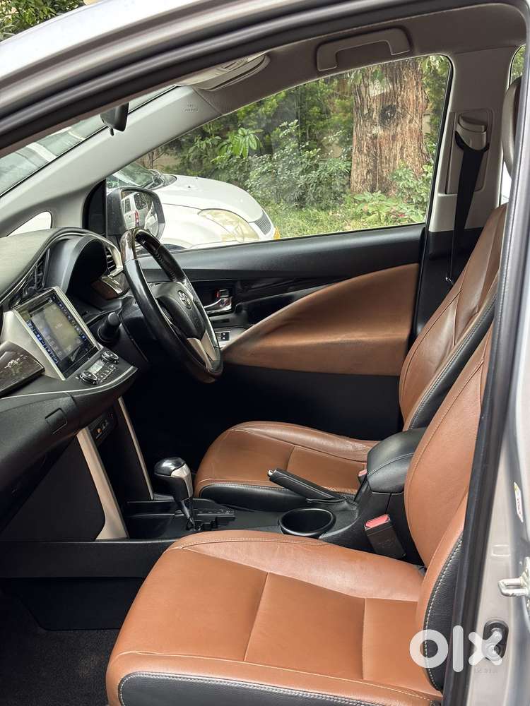Toyota Innova Crysta 2.8 Zx At, 2017, Diesel