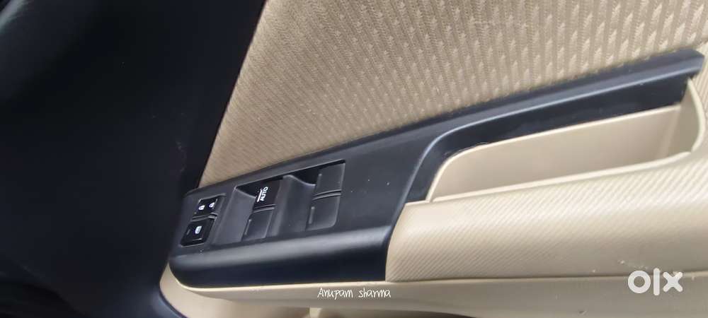 Honda City I-vtec V, 2020, Petrol