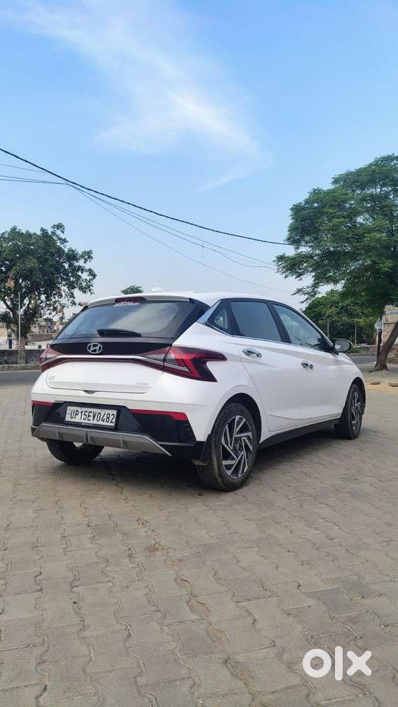 Hyundai I20 Asta (o) 1.2 Mt, 2025, Petrol