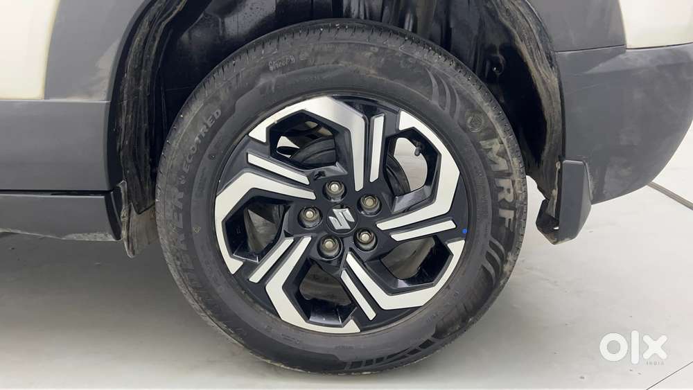 Maruti Suzuki Brezza Zxi Plus At, 2022, Petrol