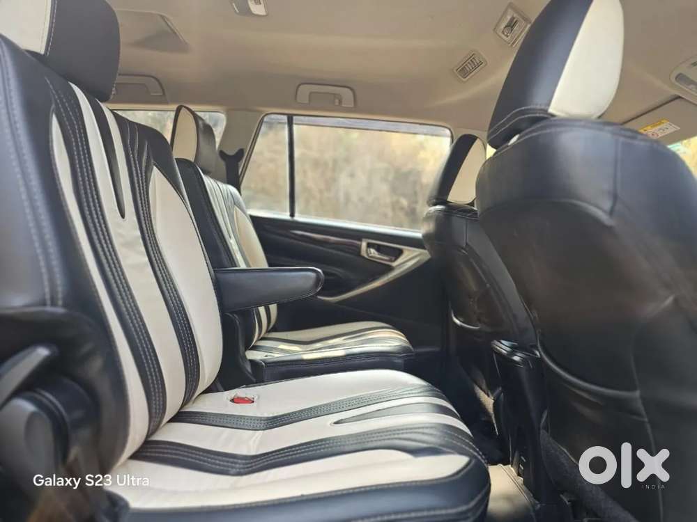 Toyota Innova Crysta 2.4 G Mt 7 Str, 2022, Diesel