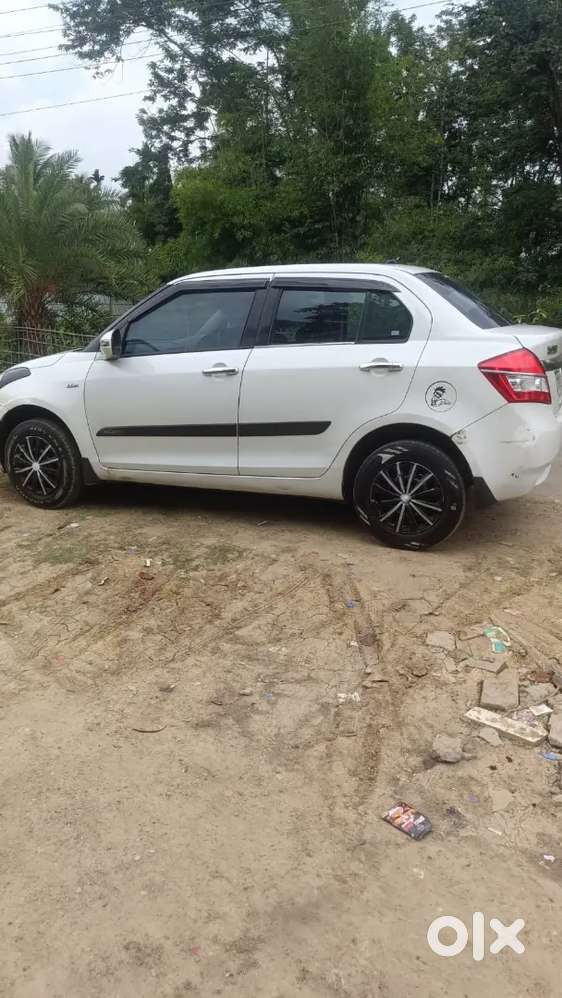 Maruti Suzuki Dzire 2013 Diesel 130000 Km Driven