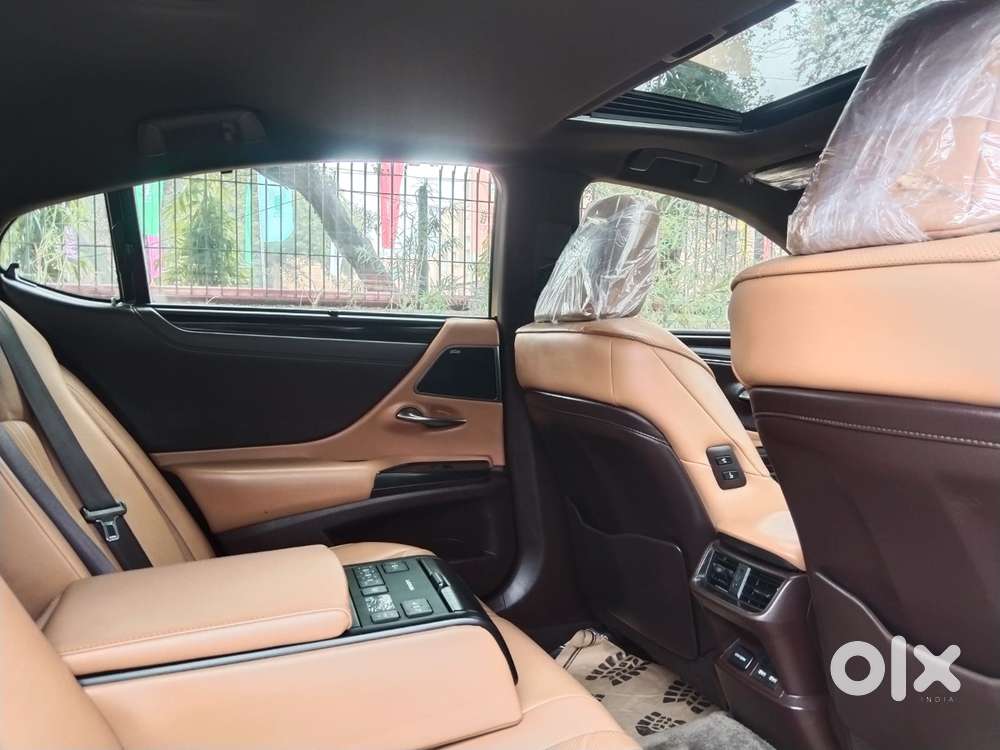 Lexus Es 300h Luxury, 2020, Petrol