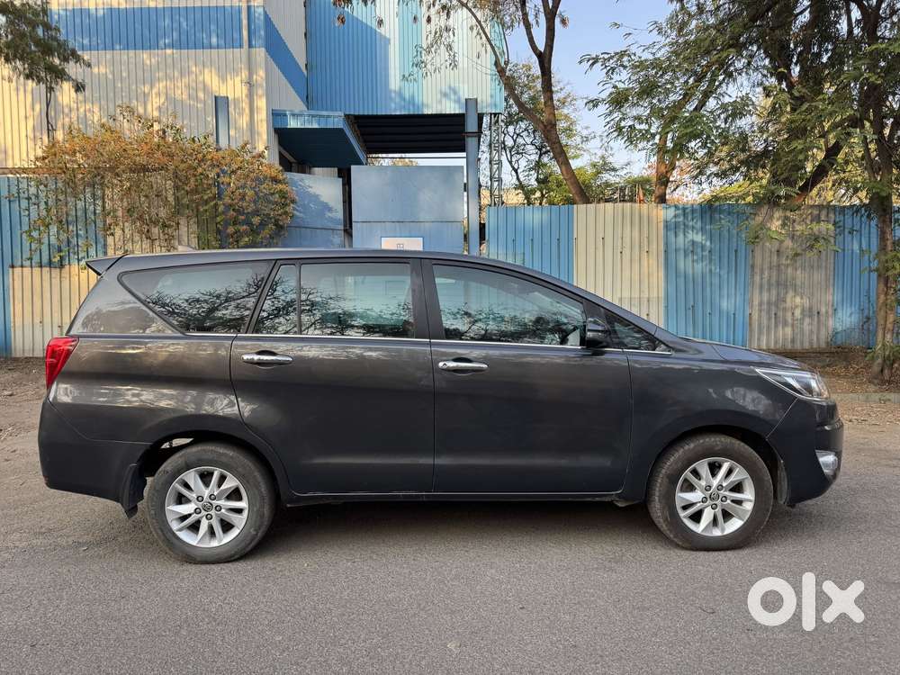 Toyota Innova Crysta 2.4 G Mt 7 Str, 2018, Diesel