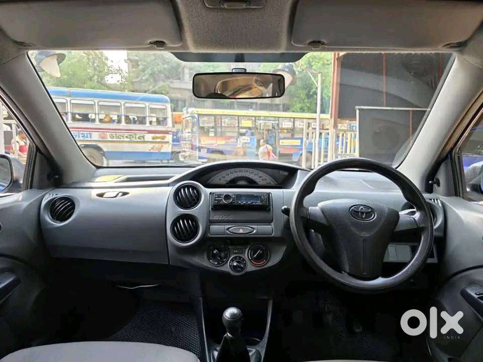 Toyota Etios Liva 2011-2012 G, 2012, Petrol