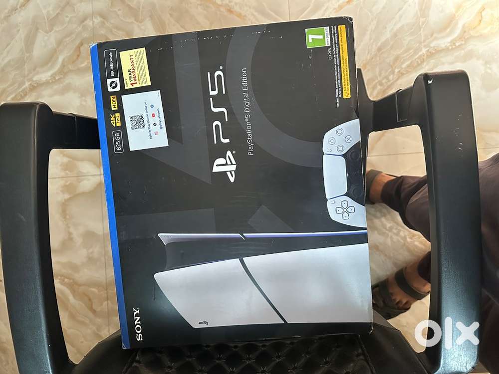 Ps5 Degital edition 825 gb 1 month old 12.40 version