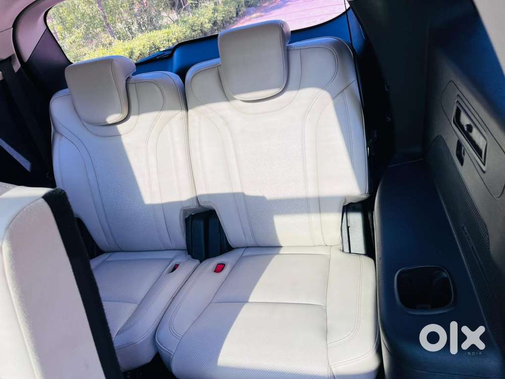 Mahindra Xuv700 2.2 Ax 7 Diesel At Luxury Pack Str, 2023, Diesel
