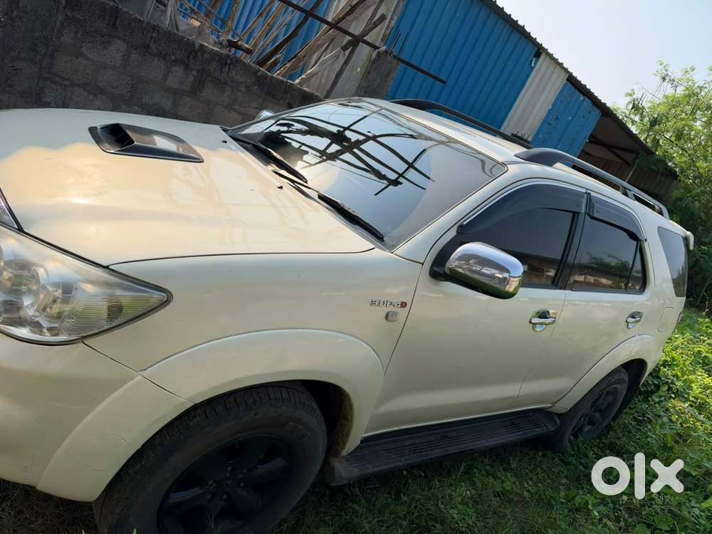 Toyota Fortuner Diesel Manual 2010