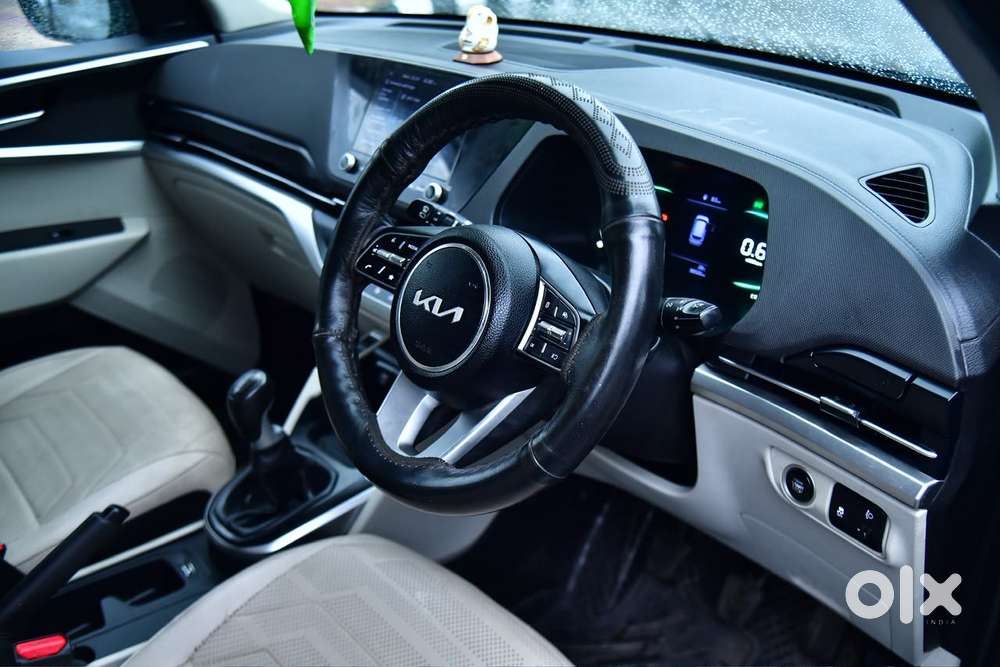 Kia Carens 1.4 Prestige Plus Turbo 7 Str, 2023, Petrol