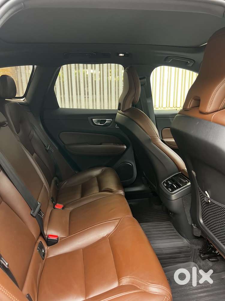 Volvo Xc60 D5 Awd Automatic, 2022, Petrol