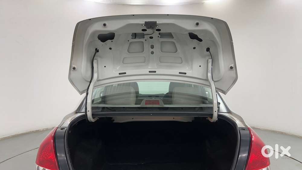 Maruti Suzuki Swift Dzire 1.2 Zxi Bsiv, 2012, Petrol