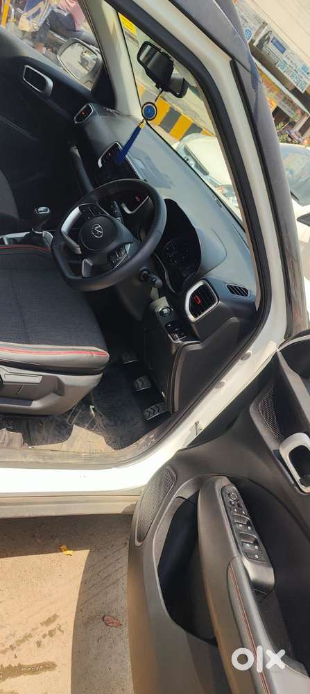 Hyundai Venue 1.5 Crdi Sx (o) Dual Tone, 2021, Diesel
