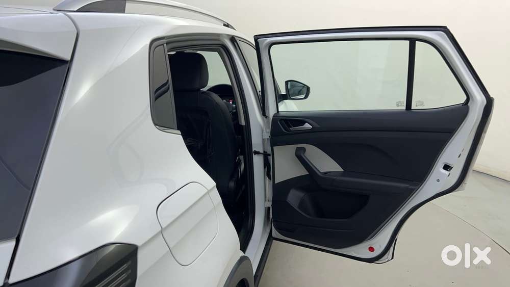 Volkswagen Taigun Topline 1.0 Tsi At (electric Seats), 2022, Petrol
