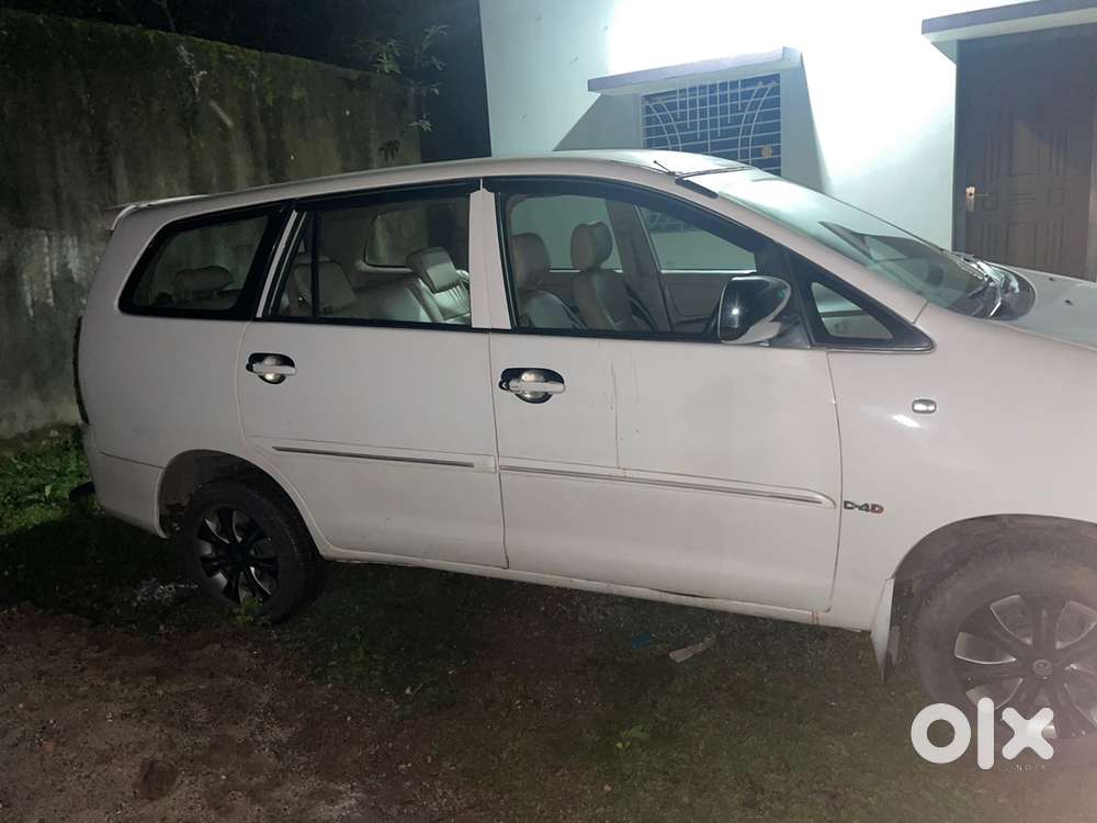Toyota Innova 2.5 Gx 8-str Bs-lll