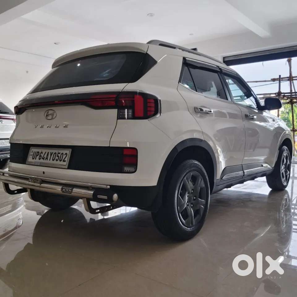 Hyundai Venue 1.0 S (o) Turbo Dct, 2024, Petrol