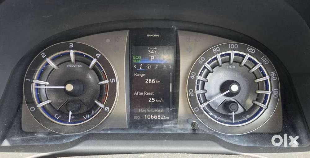Toyota Innova Crysta 2.8 Z, 2016, Diesel